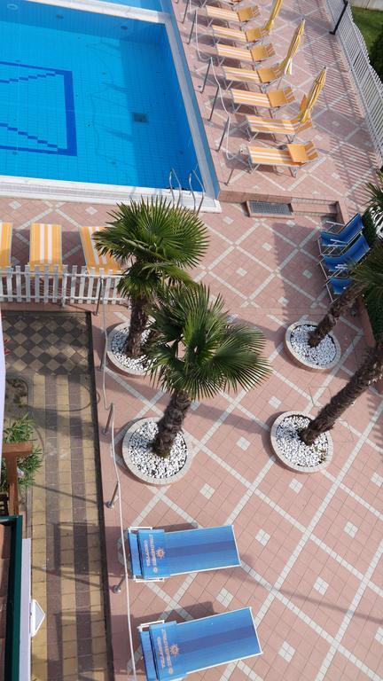 Villaggio Margherita Каорле Экстерьер фото