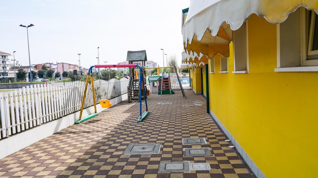 Villaggio Margherita Каорле Экстерьер фото